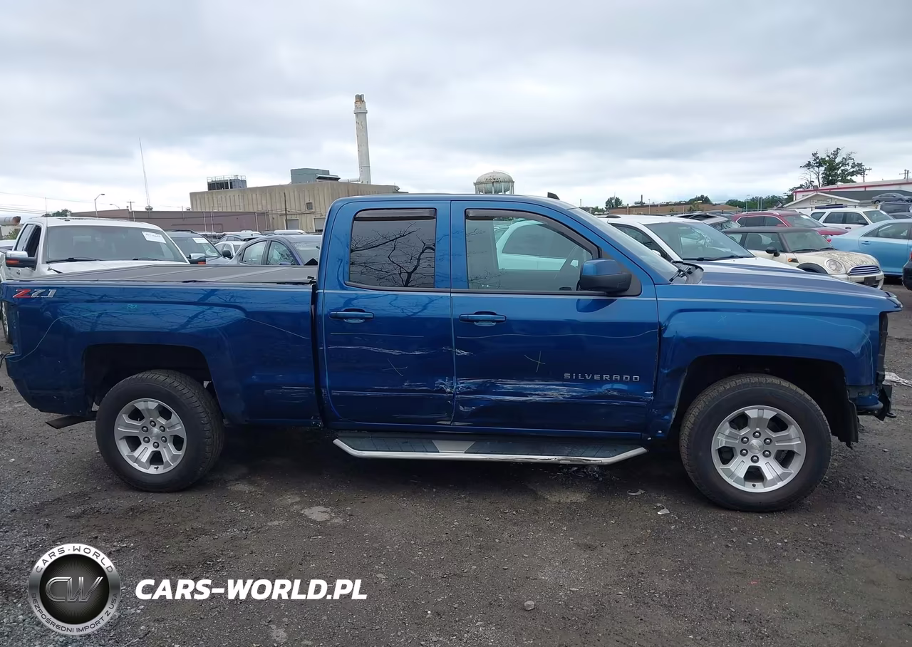 2018 Chevrolet Silverado 1500 2Lt VIN:2GCVKREC6J1112041 - 13