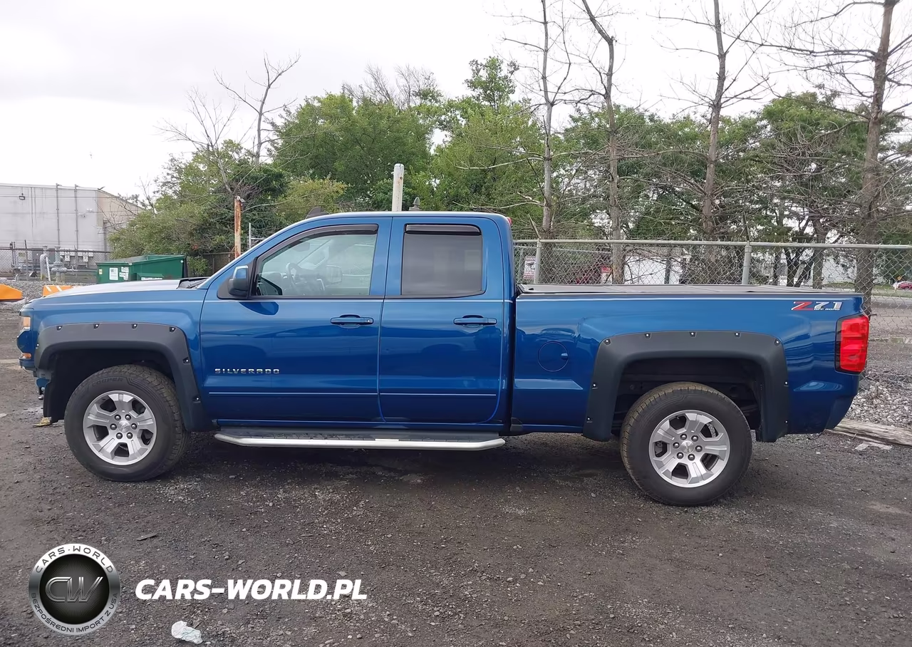 2018 Chevrolet Silverado 1500 2Lt VIN:2GCVKREC6J1112041 - 14