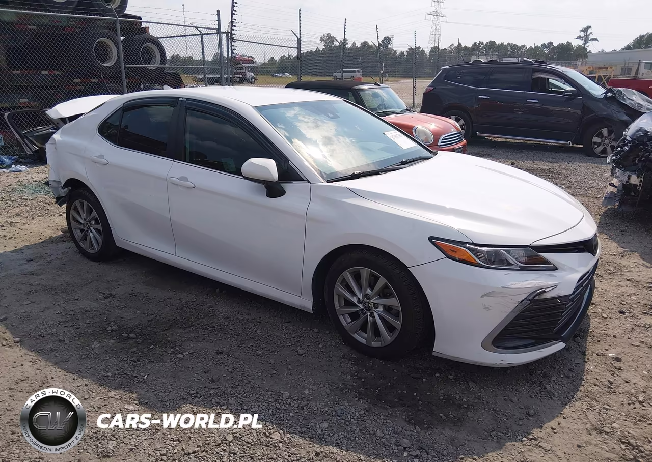 2021 Toyota Camry Le