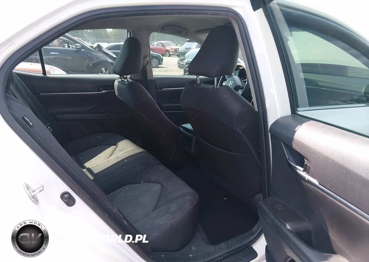 2021 Toyota Camry Le VIN:4T1C11AK3MU539562 - 8