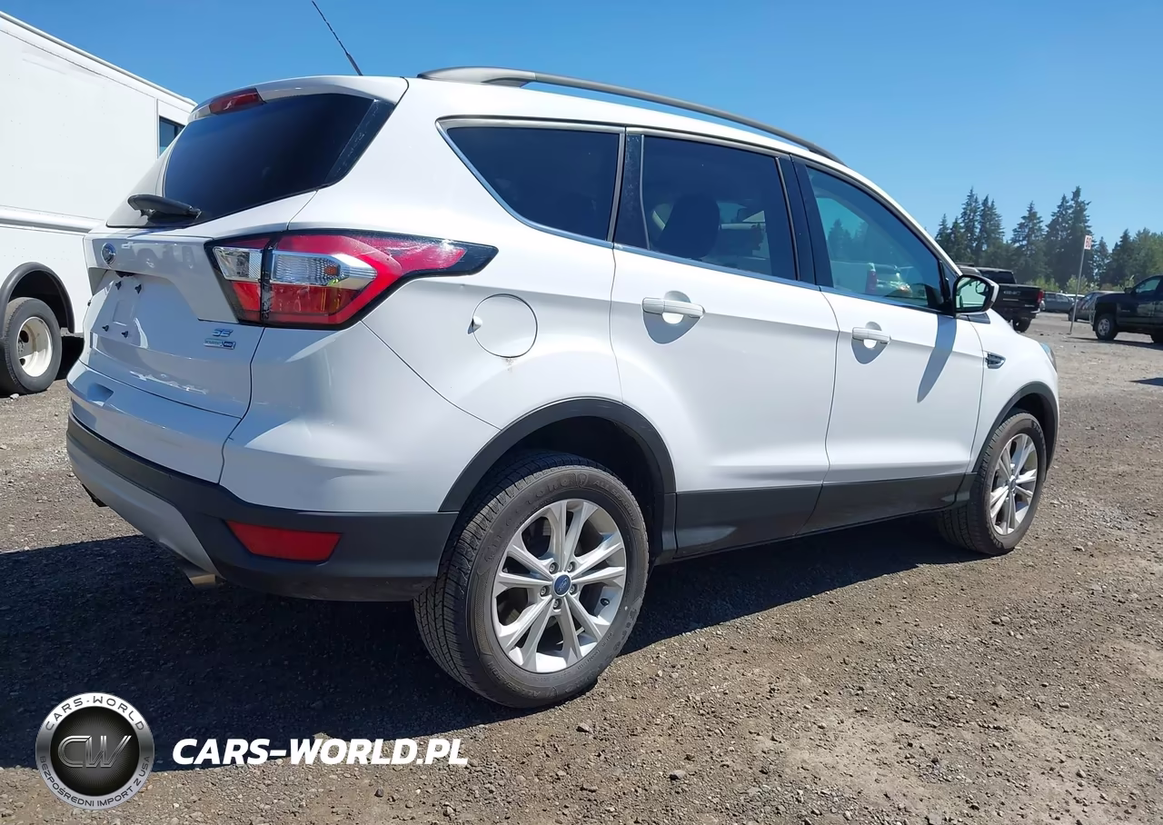 2018 Ford Escape Se VIN:1FMCU9GD4JUD31166 - 4