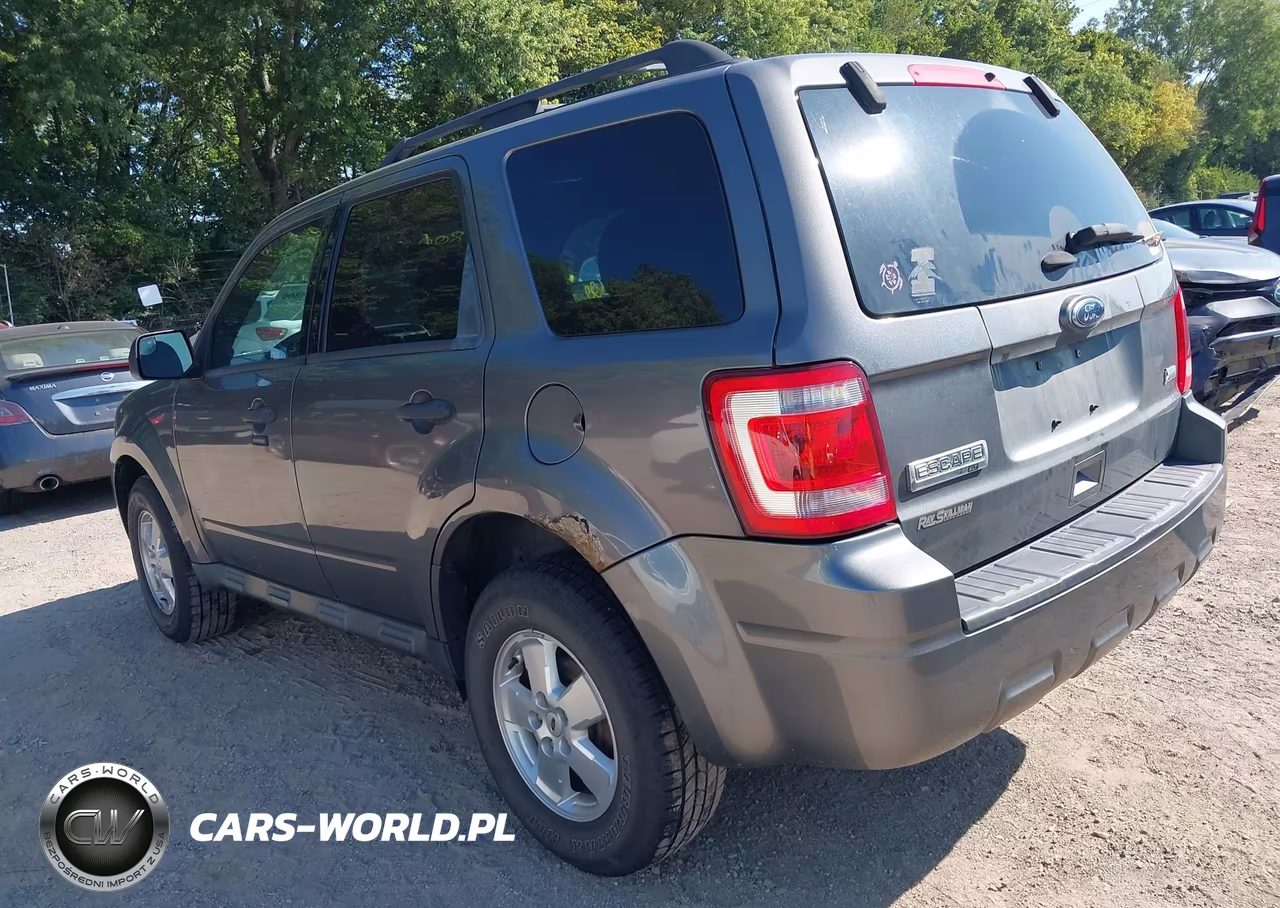 2012 Ford Escape Xlt VIN:1FMCU9DG8CKA93464 - 3