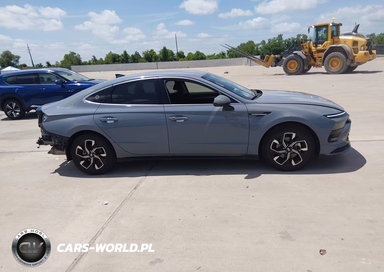 2025 Hyundai Sonata Sel VIN:KMHL64JA8SA485118 - 13