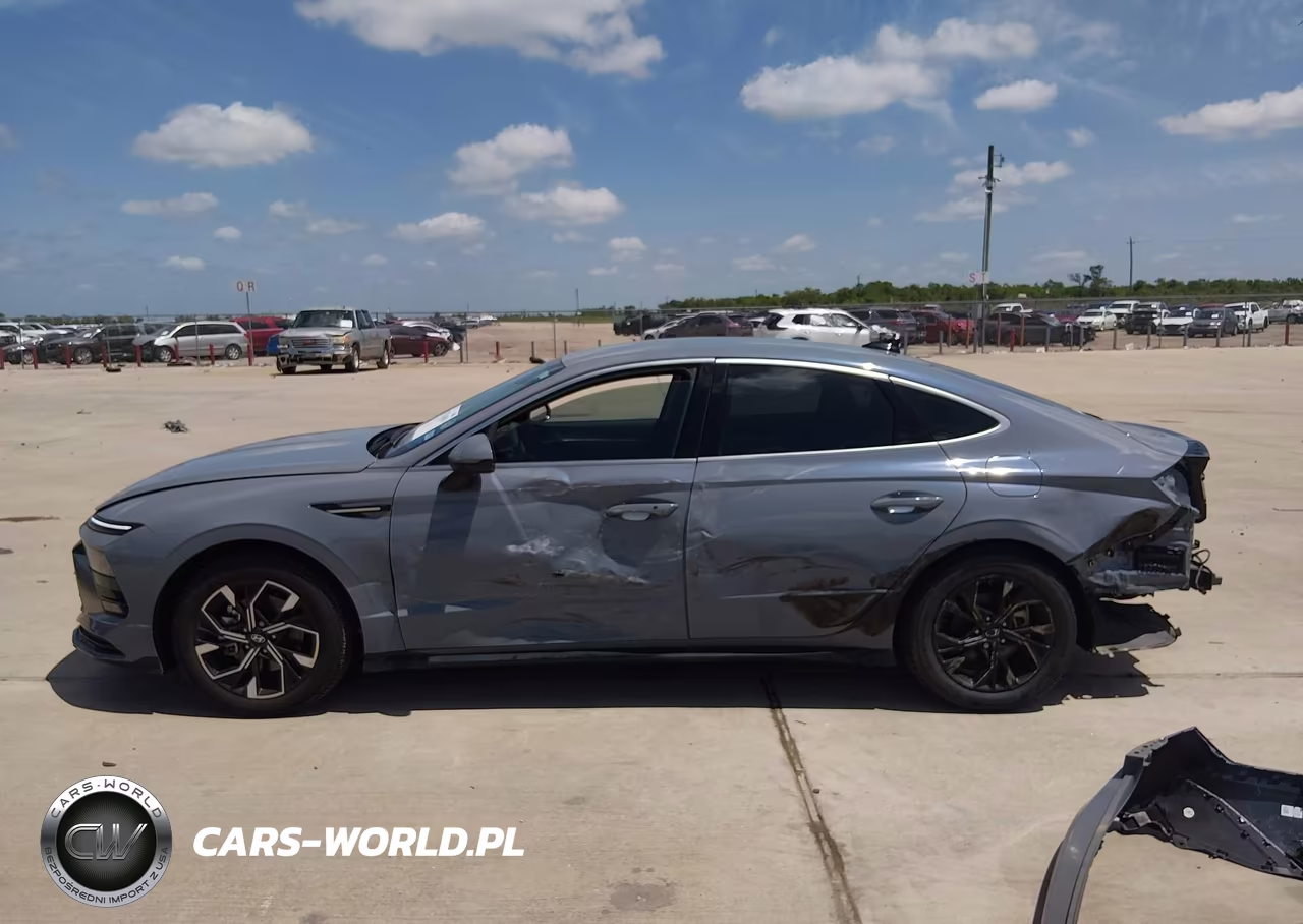 2025 Hyundai Sonata Sel VIN:KMHL64JA8SA485118 - 14