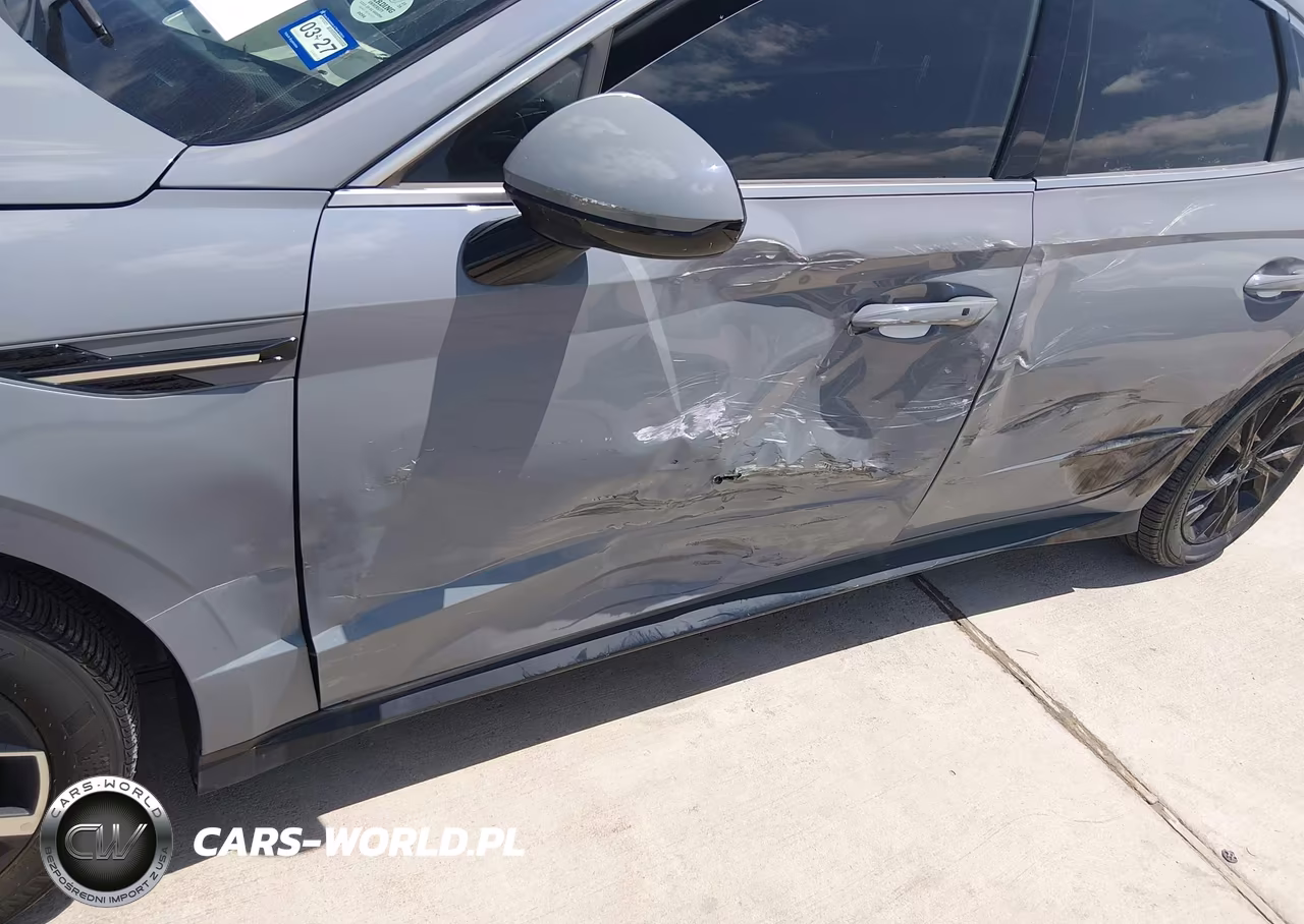 2025 Hyundai Sonata Sel VIN:KMHL64JA8SA485118 - 17