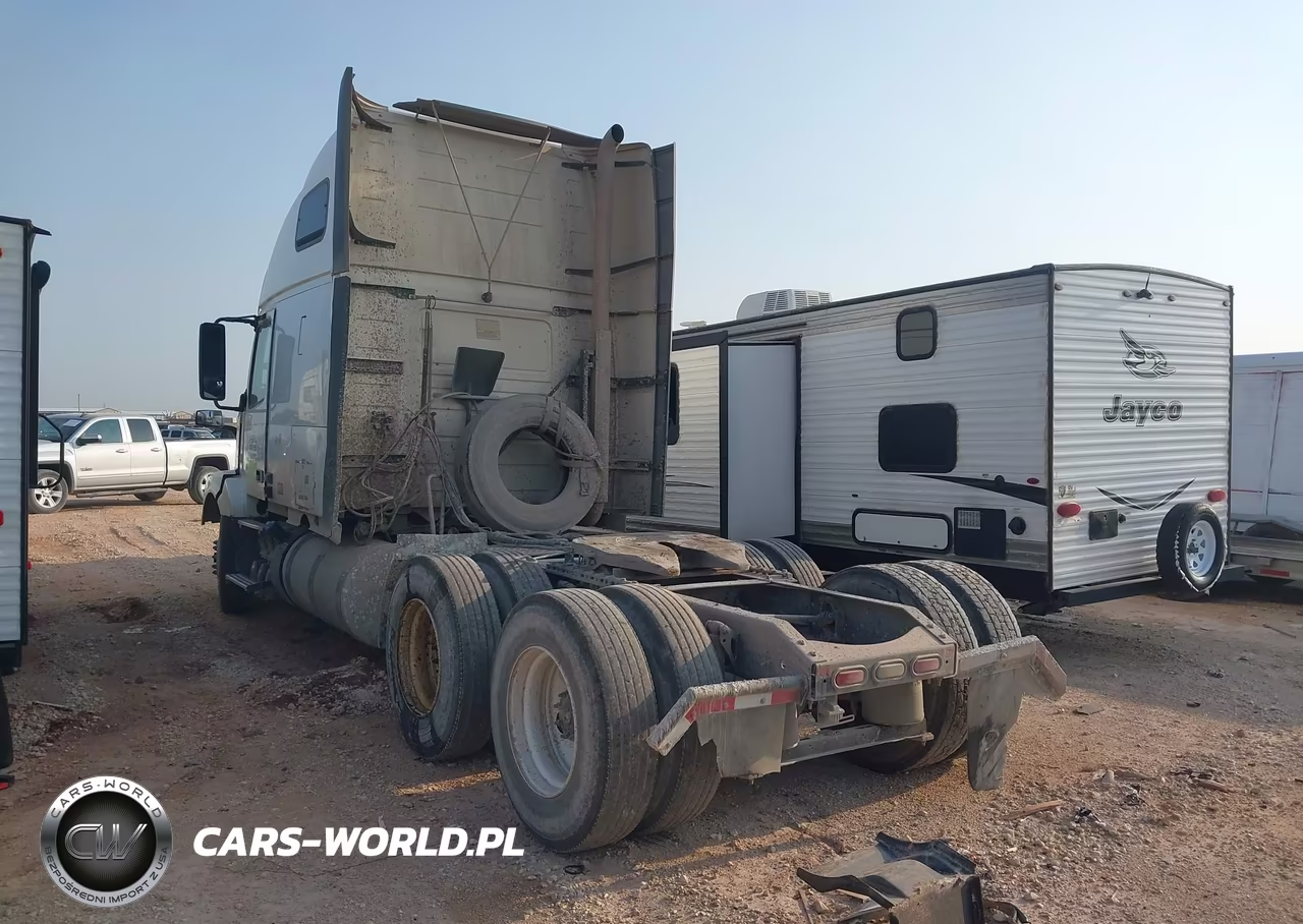 2015 Volvo Vn VIN:4V4NC9EJXFN934024 - 3