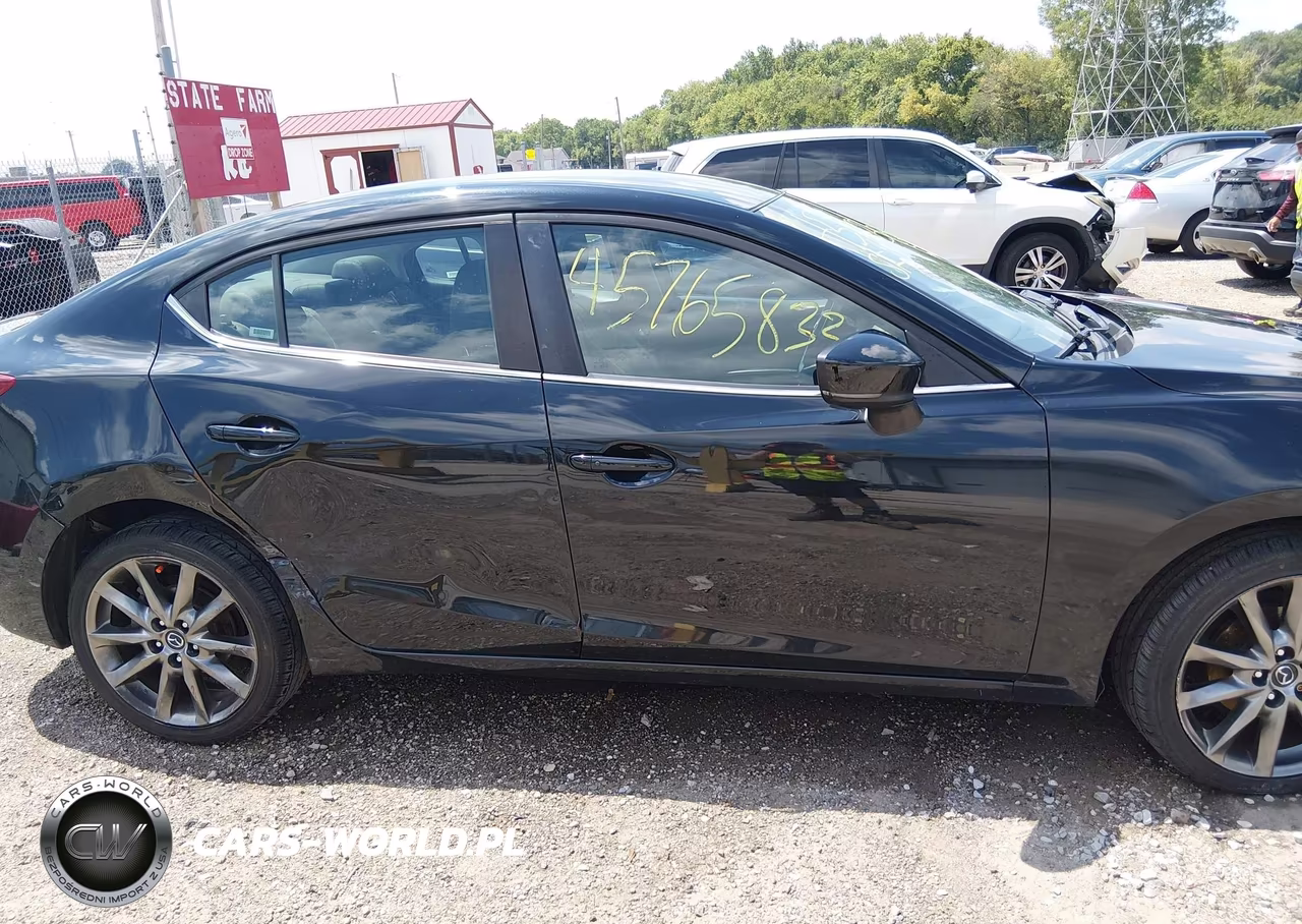 2018 Mazda Mazda3 Touring VIN:3MZBN1V31JM209035 - 13