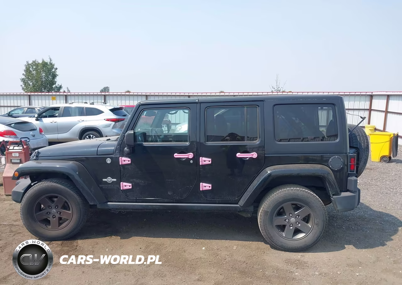 2015 Jeep Wrangler Unlimited Freedom Edition VIN:1C4BJWDG8FL594053 - 14