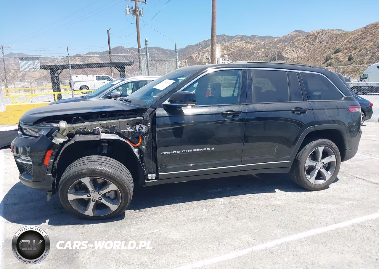 2024 Jeep Grand Cherokee 4Xe VIN:1C4RJYB69RC114546 - 14