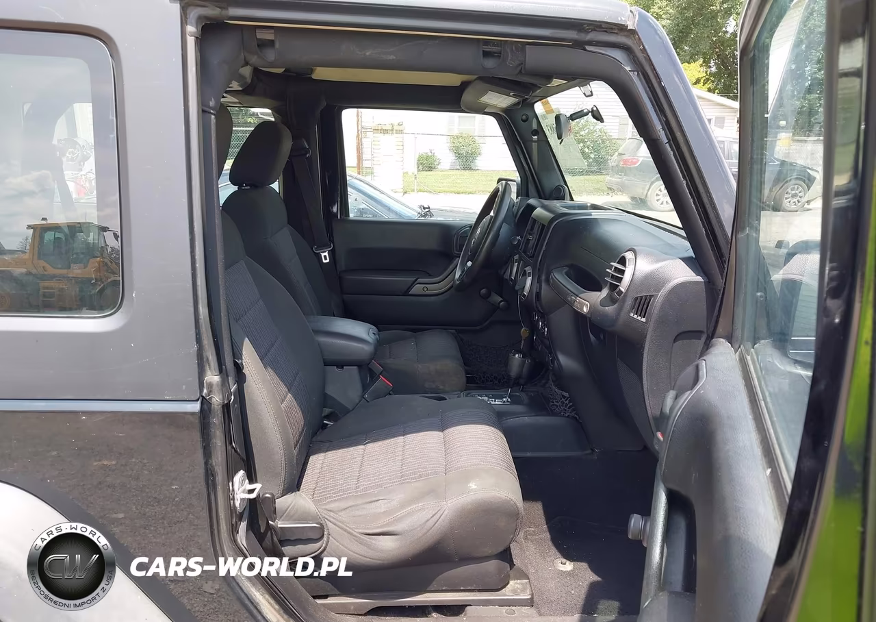 2012 Jeep Wrangler Sport VIN:1C4AJWAG5CL177548 - 5