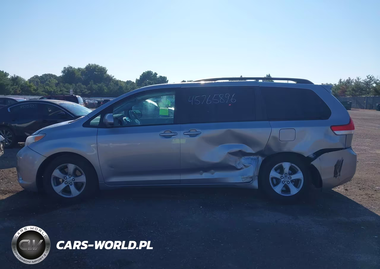 2012 Toyota Sienna Le V6 8 Passenger VIN:5TDKK3DC3CS209257 - 14