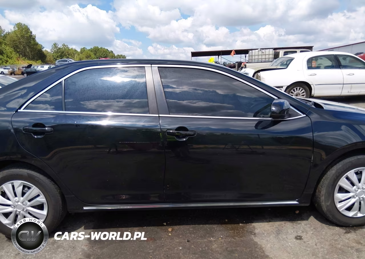 2014 Toyota Camry Le VIN:4T4BF1FK1ER426139 - 13