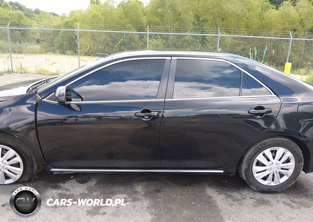 2014 Toyota Camry Le VIN:4T4BF1FK1ER426139 - 14