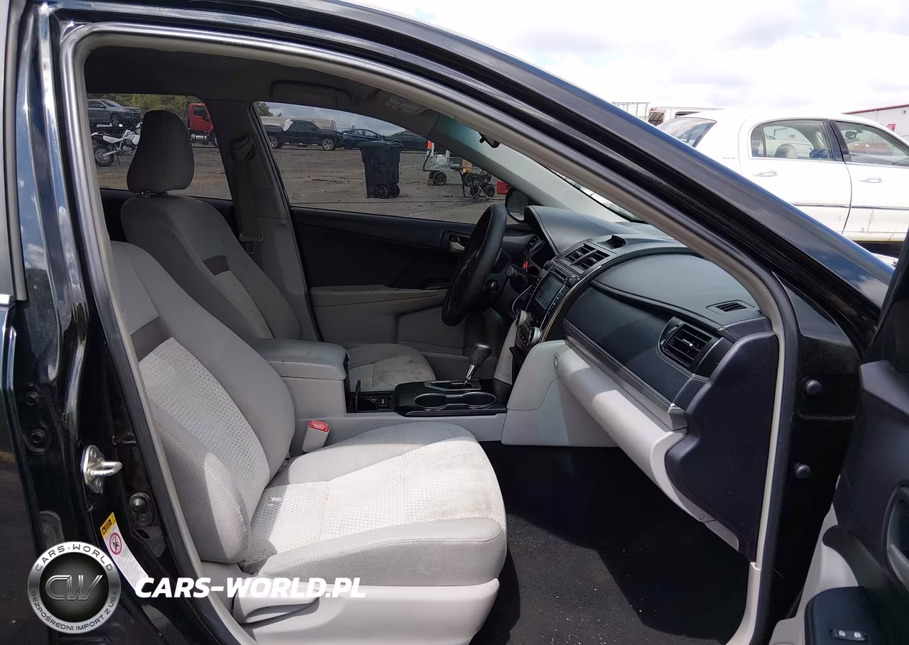 2014 Toyota Camry Le VIN:4T4BF1FK1ER426139 - 5