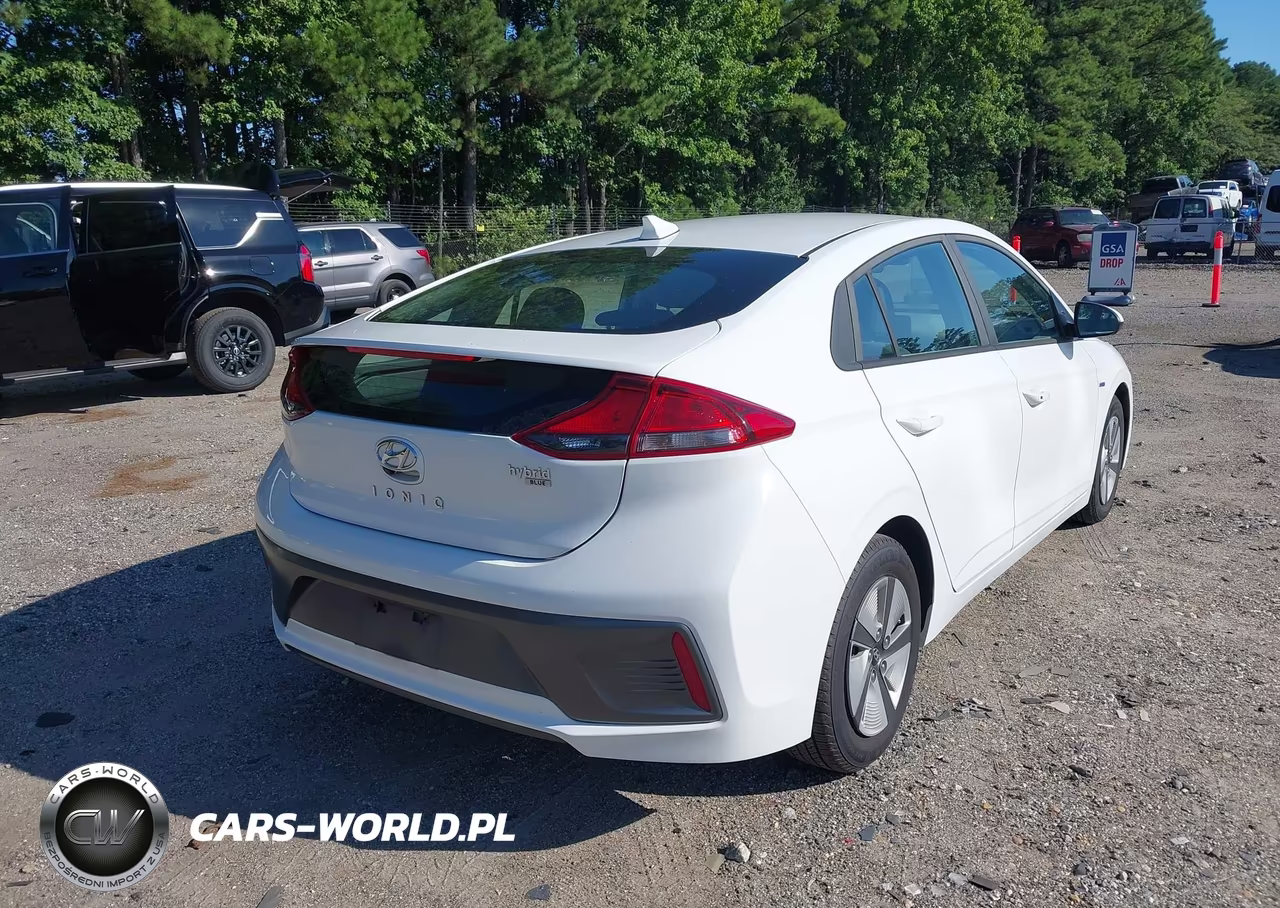2020 Hyundai Ioniq Hybrid Blue VIN:KMHC65LC9LU220003 - 4