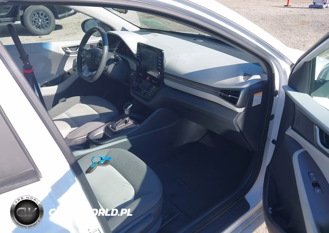 2020 Hyundai Ioniq Hybrid Blue VIN:KMHC65LC9LU220003 - 5