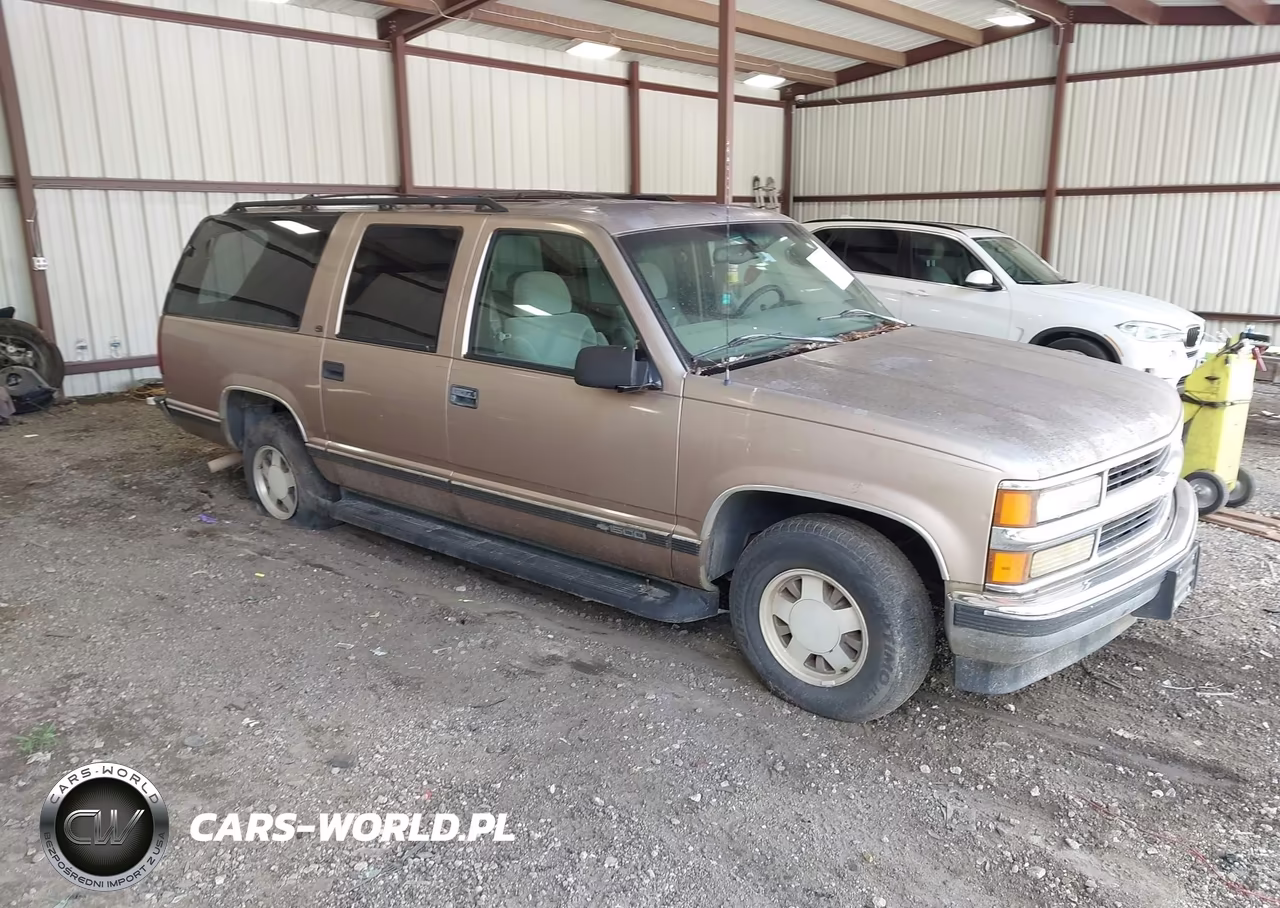 1999 Chevrolet Suburban Lt