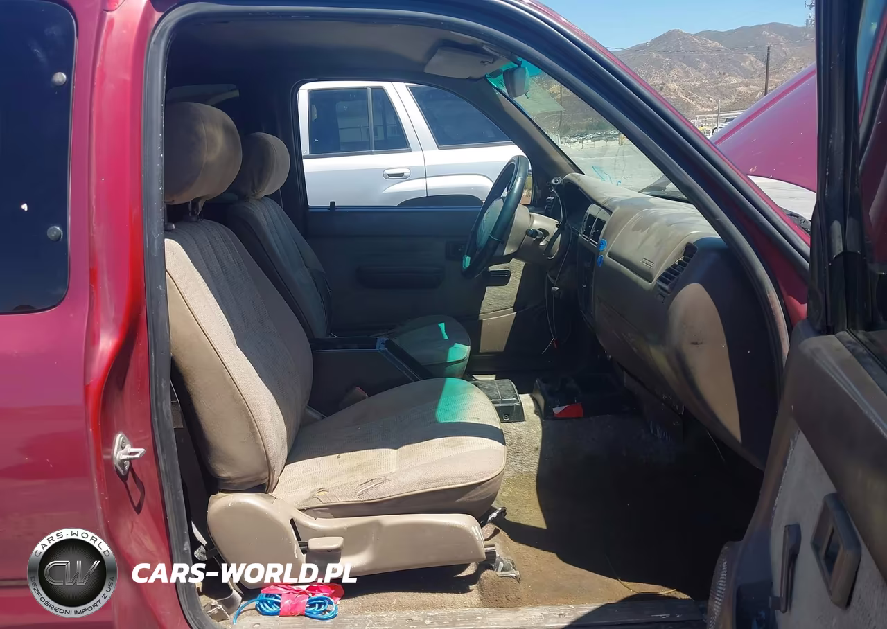1998 Toyota Tacoma VIN:4TAVL52N7WZ030180 - 5