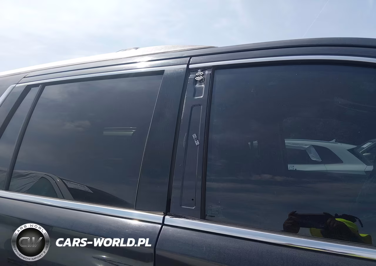 2015 Chevrolet Tahoe Ltz VIN:1GNSKCKC4FR243561 - 17