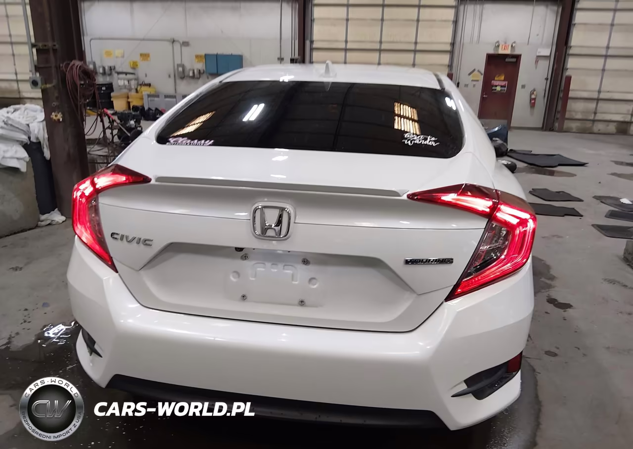 2016 Honda Civic Touring VIN:19XFC1F98GE216807 - 17