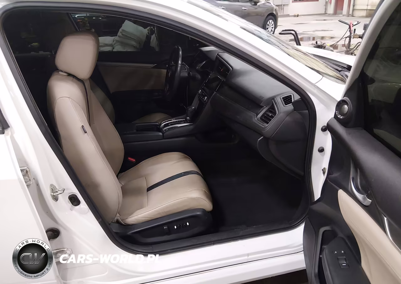 2016 Honda Civic Touring VIN:19XFC1F98GE216807 - 5