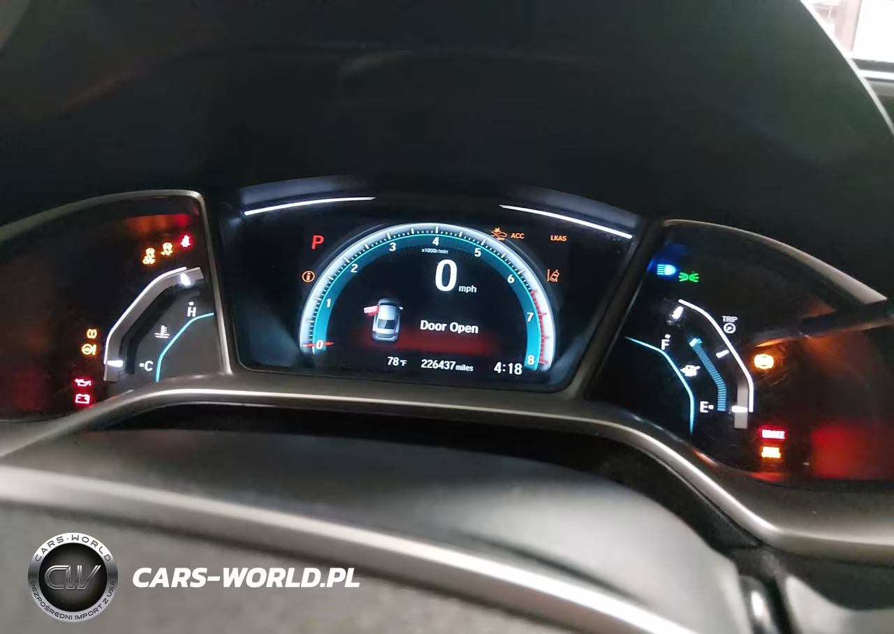 2016 Honda Civic Touring VIN:19XFC1F98GE216807 - 7