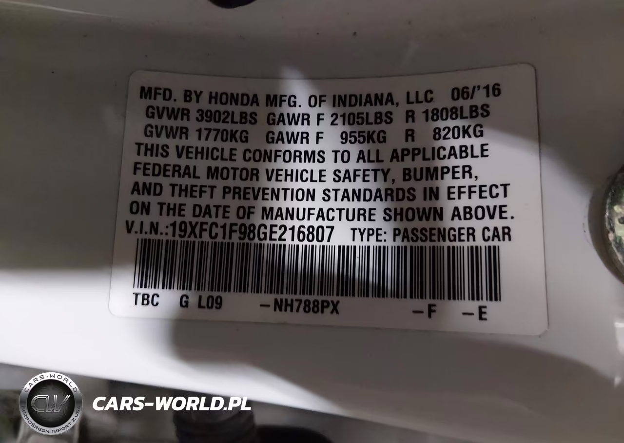 2016 Honda Civic Touring VIN:19XFC1F98GE216807 - 9