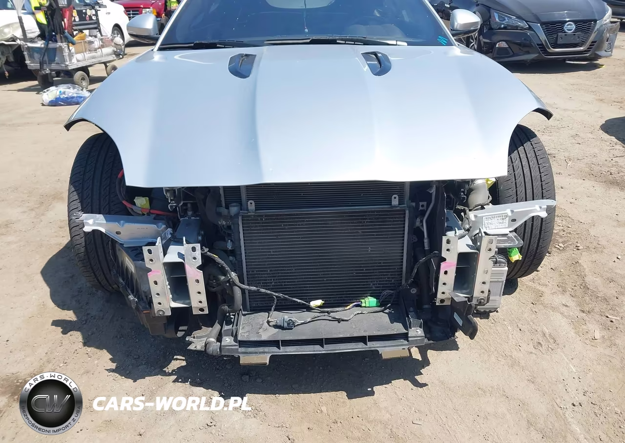 2019 Jaguar F-Type P300 VIN:SAJDD1GX1KCK61011 - 6