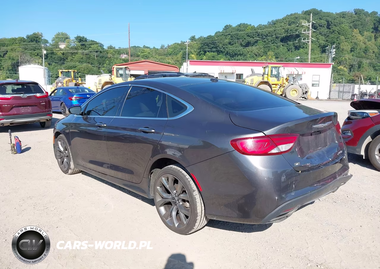 2015 Chrysler 200 C VIN:1C3CCCCG7FN665377 - 3