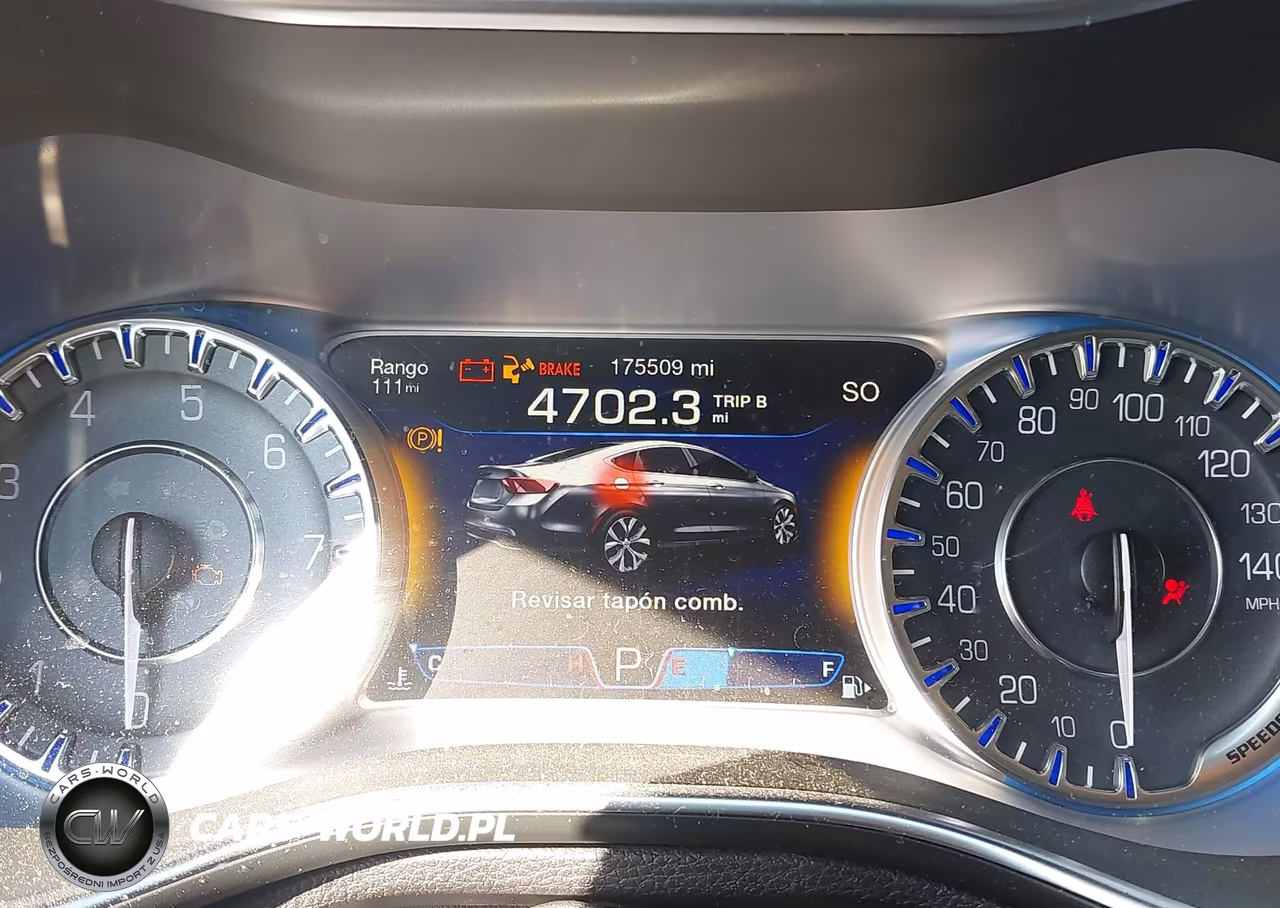 2015 Chrysler 200 C VIN:1C3CCCCG7FN665377 - 7