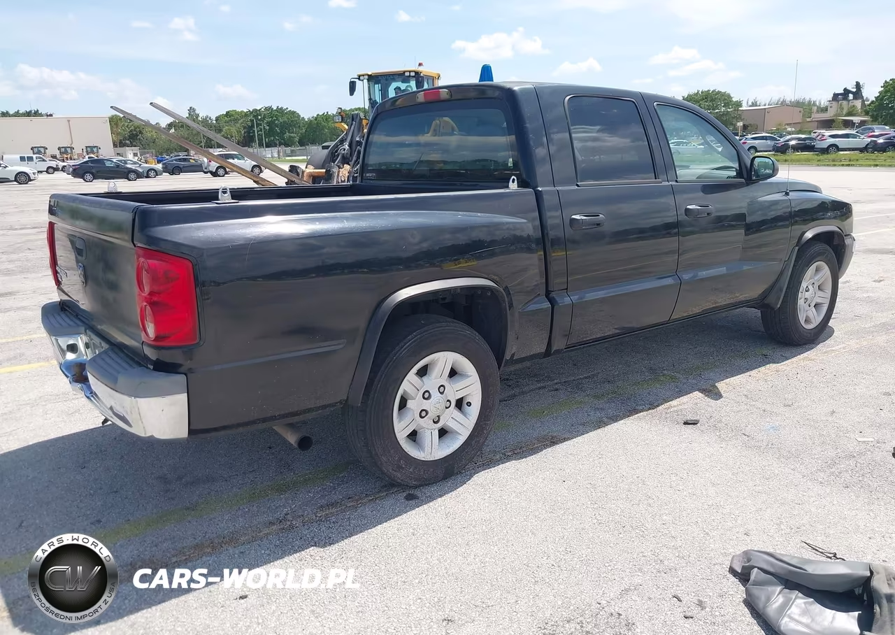 2005 Dodge Dakota Slt VIN:1D7HE48K25S181735 - 4
