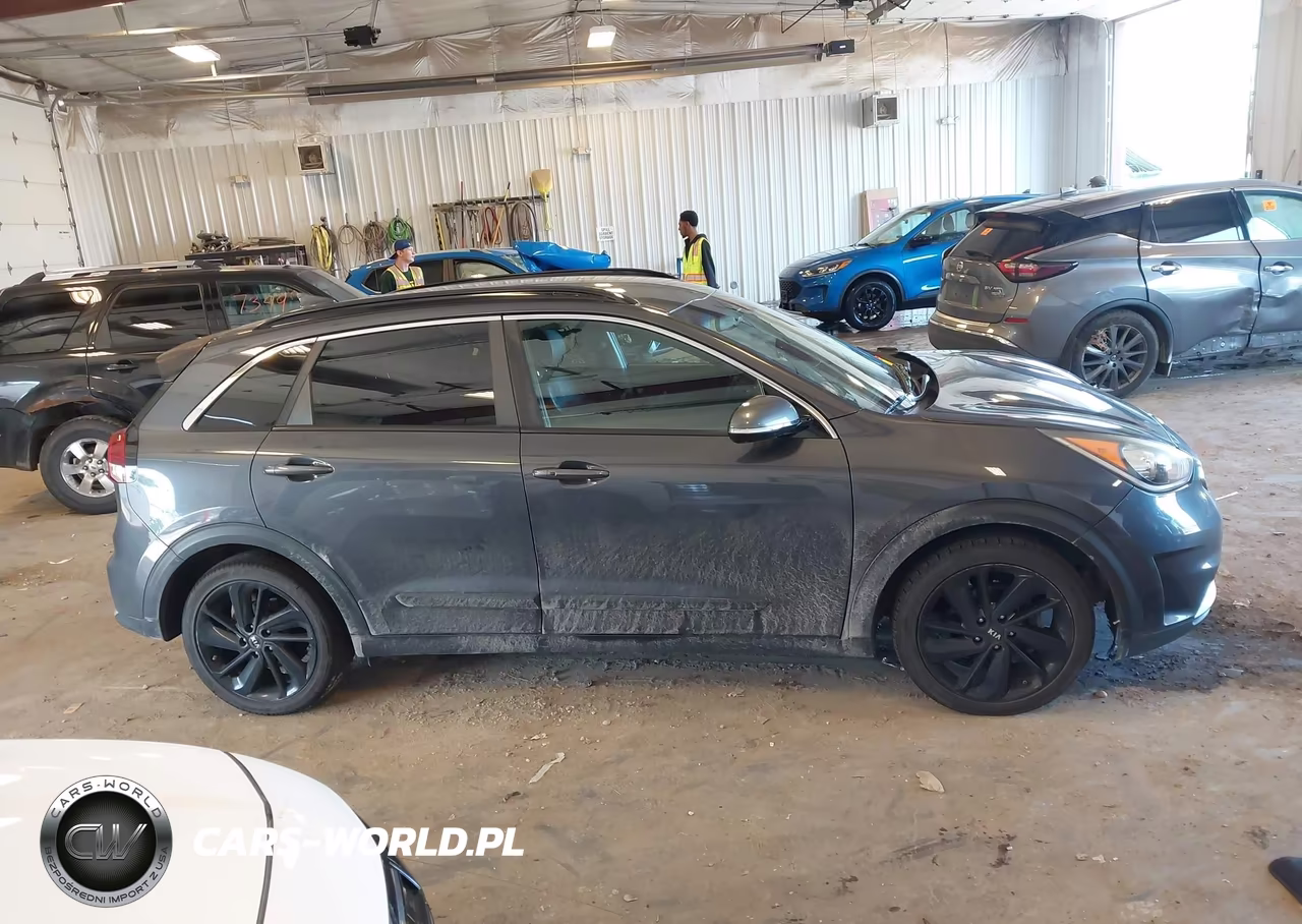 2018 Kia Niro Ex VIN:KNDCC3LC3J5147915 - 13