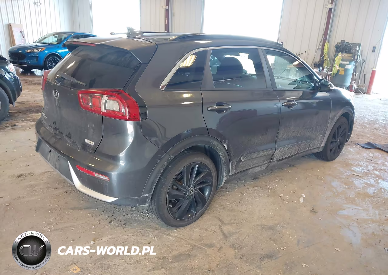 2018 Kia Niro Ex VIN:KNDCC3LC3J5147915 - 4