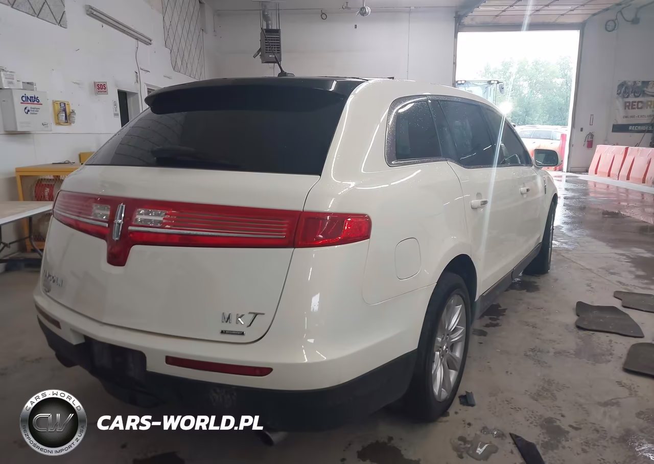 2014 Lincoln Mkt Ecoboost VIN:2LMHJ5ATXEBL51462 - 4