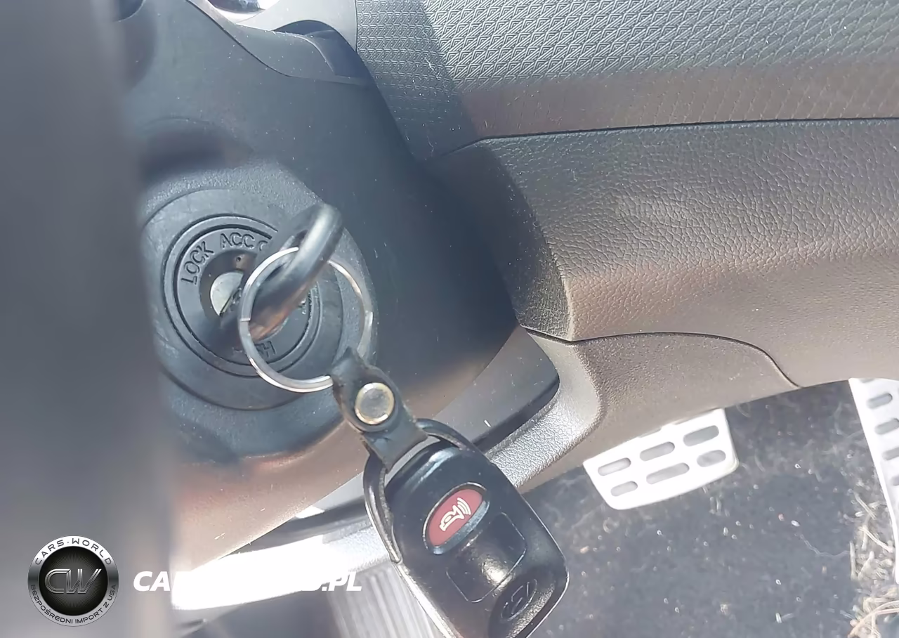 2015 Hyundai Veloster Flex VIN:KMHTC6AD2FU219242 - 11