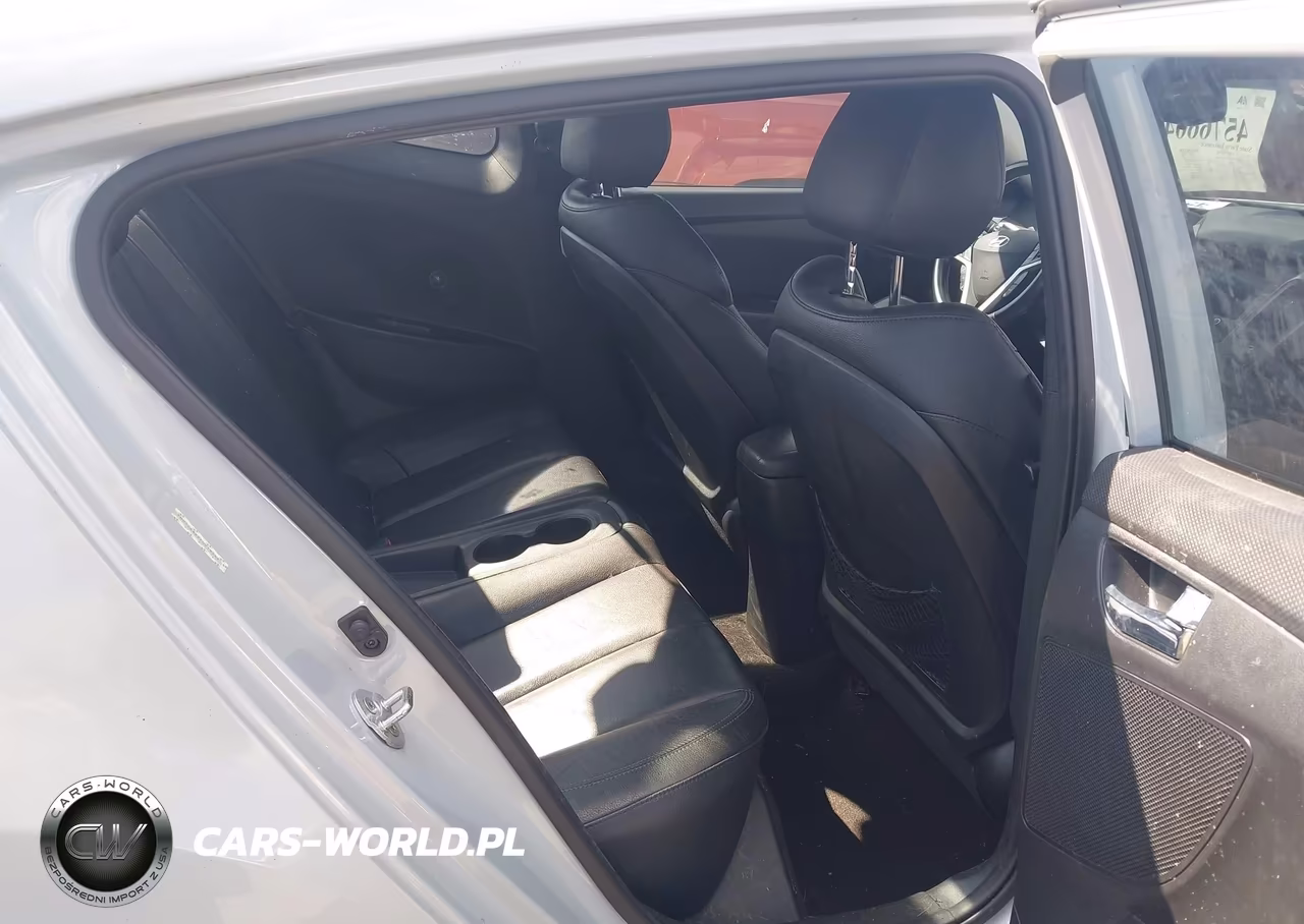2015 Hyundai Veloster Flex VIN:KMHTC6AD2FU219242 - 8