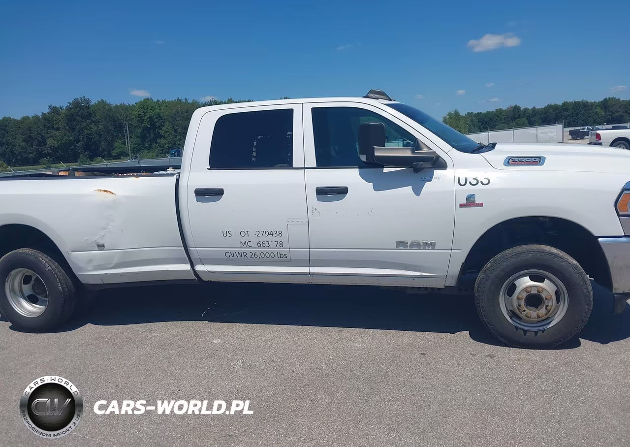 2022 Ram 3500 Tradesman 4X4 8' Box VIN:3C63RRGL4NG105349 - 13