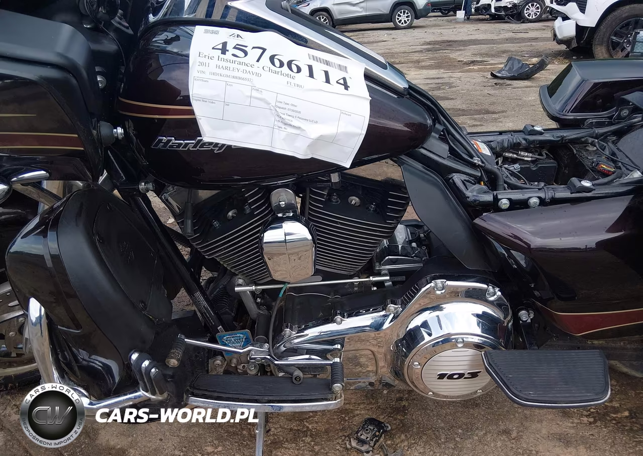2011 Harley-Davidson Fltru VIN:1HD1KGM18BB665373 - 9