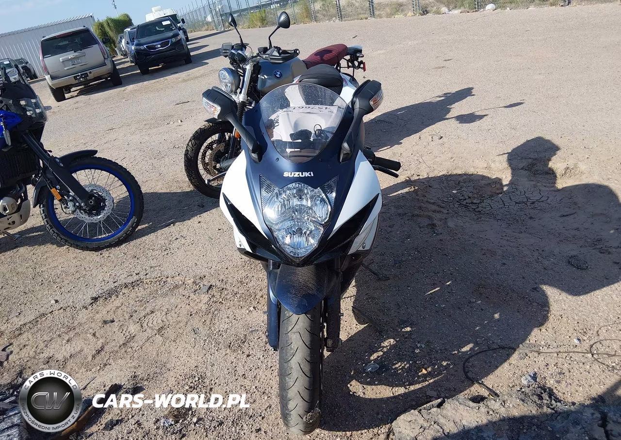 2024 Suzuki Gsx-R600 VIN:JS1GN7FAXR7100470 - 5
