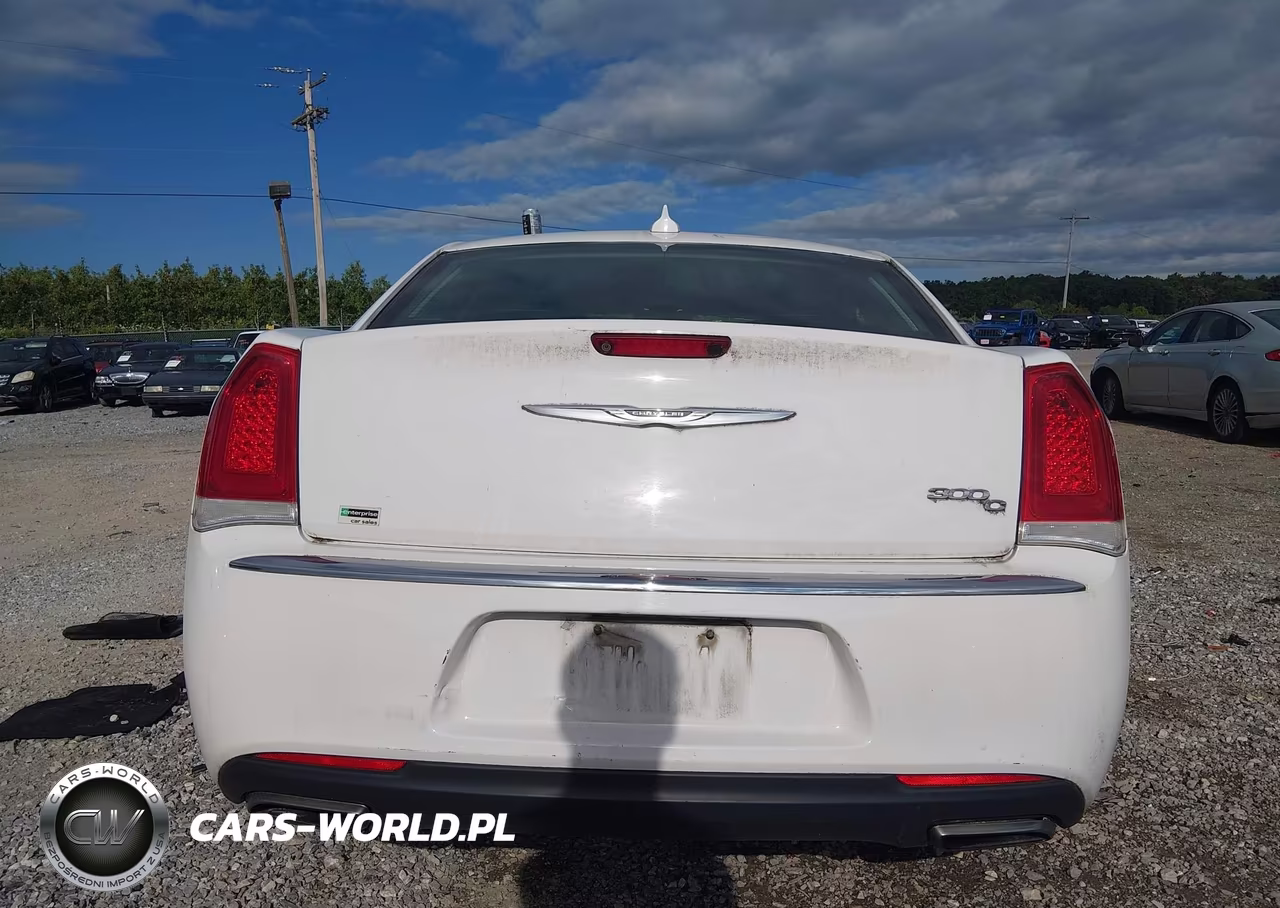 2016 Chrysler 300C VIN:2C3CCAEG9GH167449 - 16