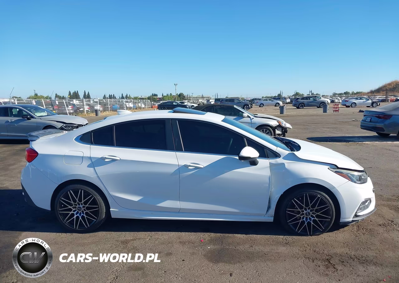 2018 Chevrolet Cruze Lt Auto VIN:1G1BE5SM0J7220487 - 13