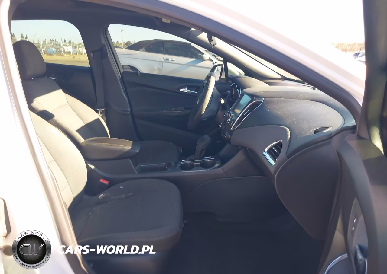 2018 Chevrolet Cruze Lt Auto VIN:1G1BE5SM0J7220487 - 5
