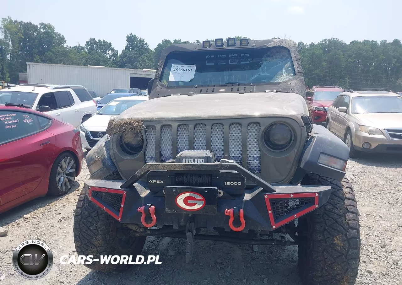 2020 Jeep Gladiator Sport 4X4 VIN:1C6HJTAG0LL211982 - 11