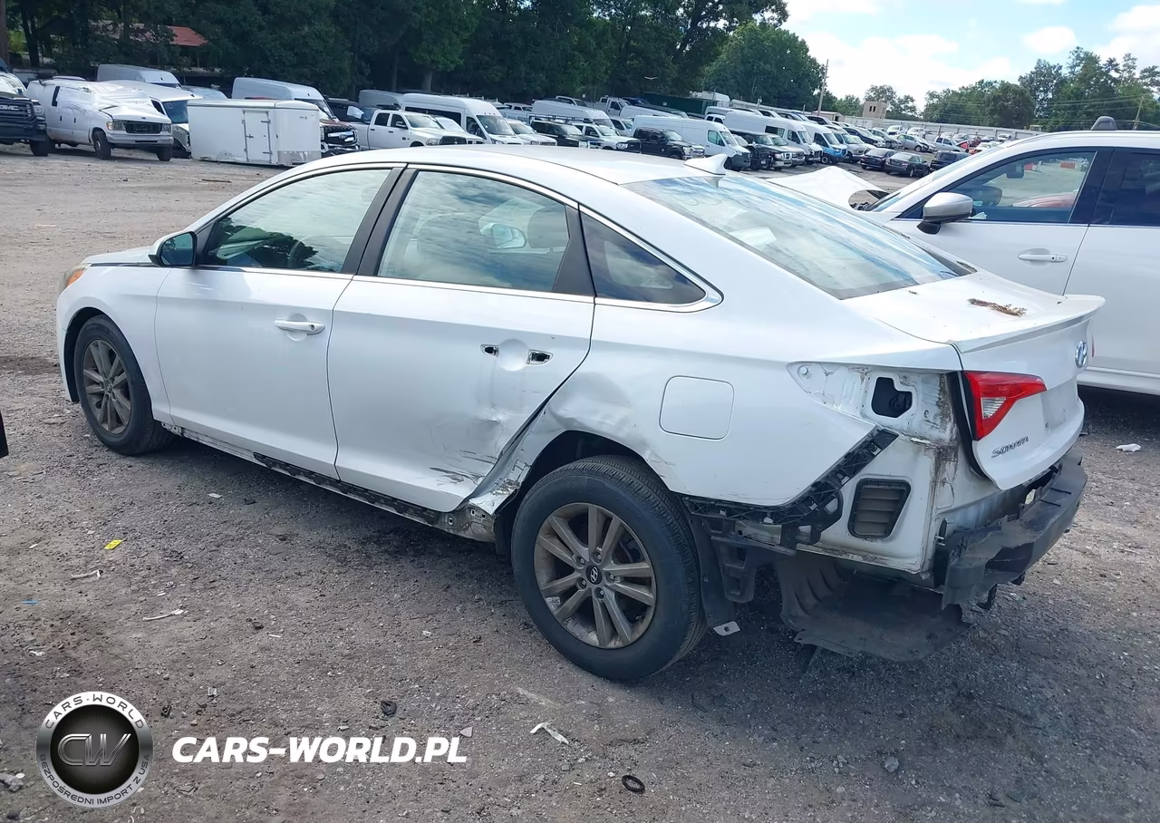 2015 Hyundai Sonata Se VIN:5NPE24AF4FH232509 - 3