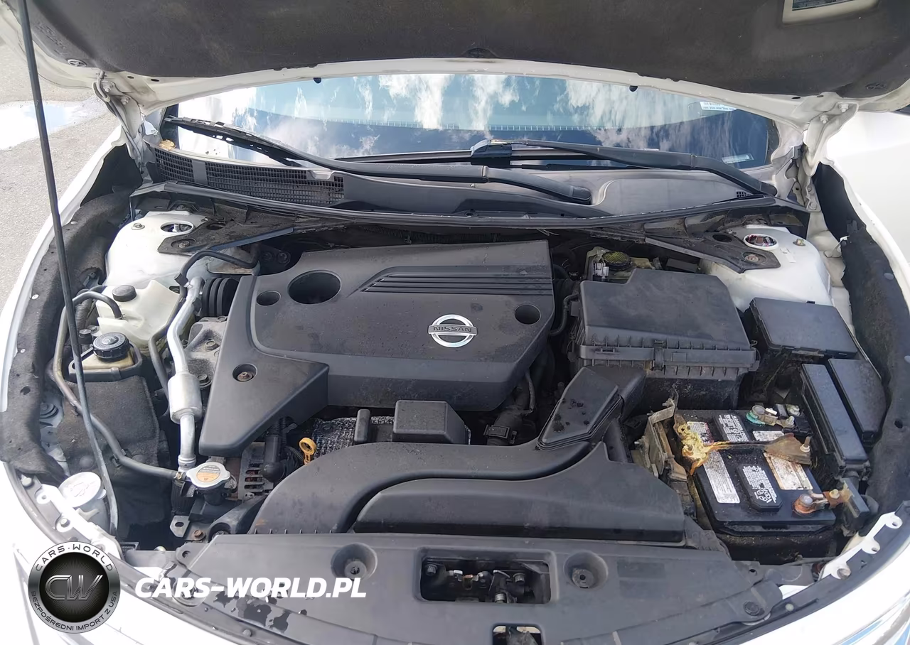 2015 Nissan Altima 2.5 S VIN:1N4AL3AP3FN879049 - 10