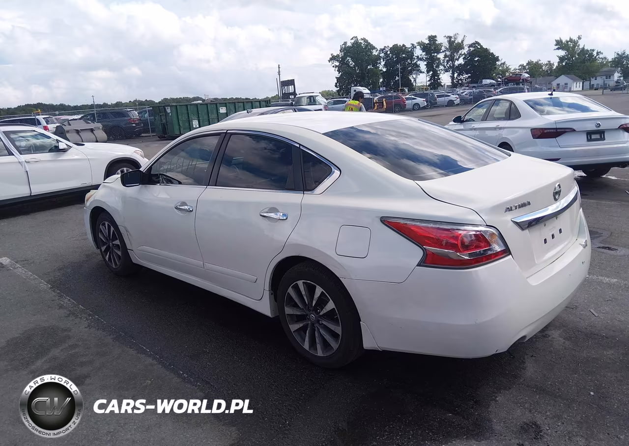 2015 Nissan Altima 2.5 S VIN:1N4AL3AP3FN879049 - 3