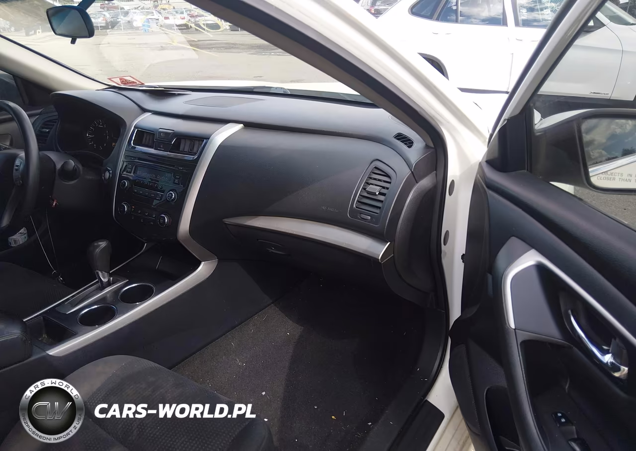 2015 Nissan Altima 2.5 S VIN:1N4AL3AP3FN879049 - 5
