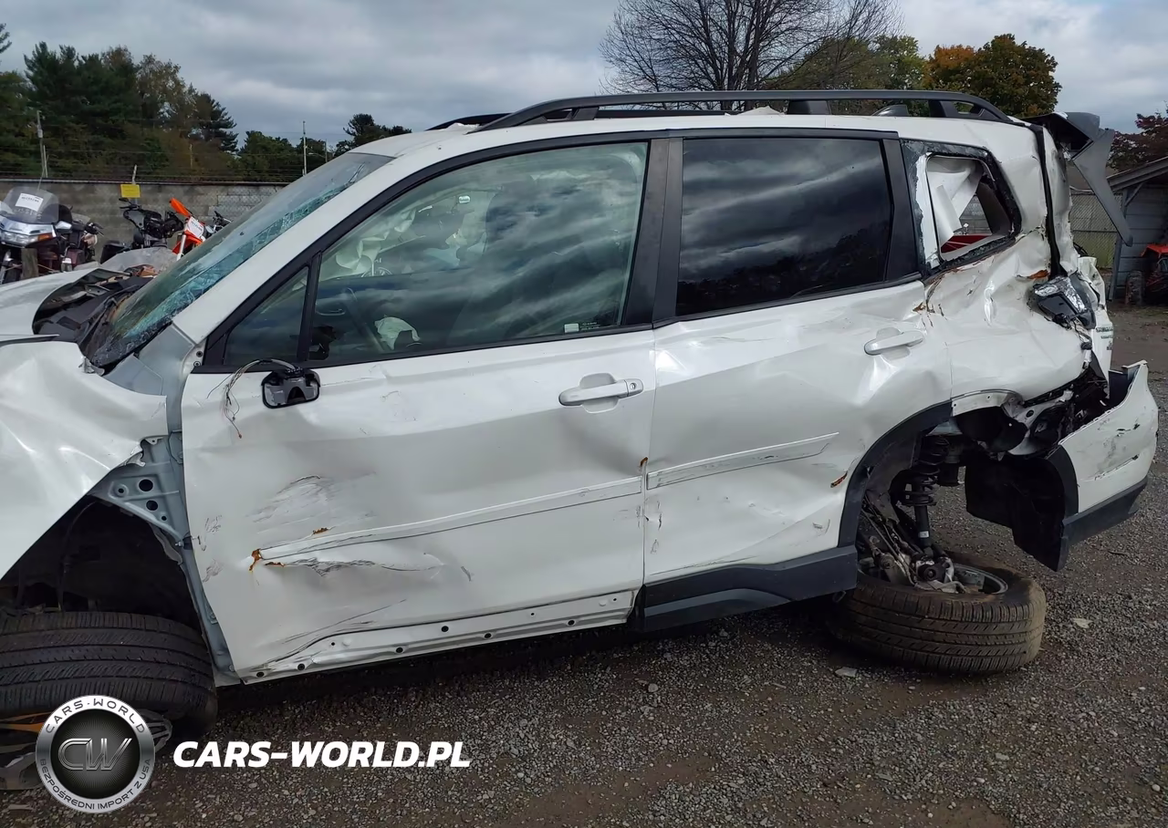 2024 Subaru Forester Premium VIN:JF2SKADC9RH437119 - 20