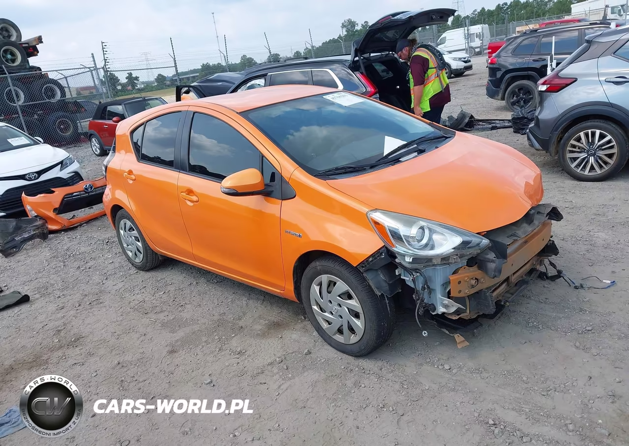 2015 Toyota Prius C Two