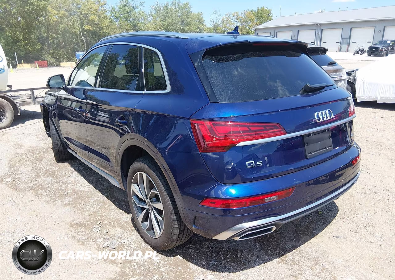 2023 Audi Q5 Premium Plus 45 Tfsi S Line Quattro VIN:WA1EAAFYXP2130589 - 3